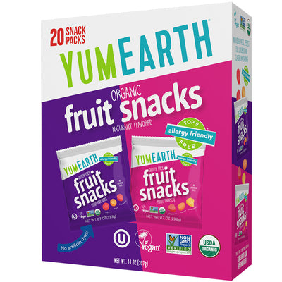 YumEarth Fruit Snacks box in purple and teal packaging with a 20‑pack call‑out, labeled allergy‑friendly and free from artificial dyes.